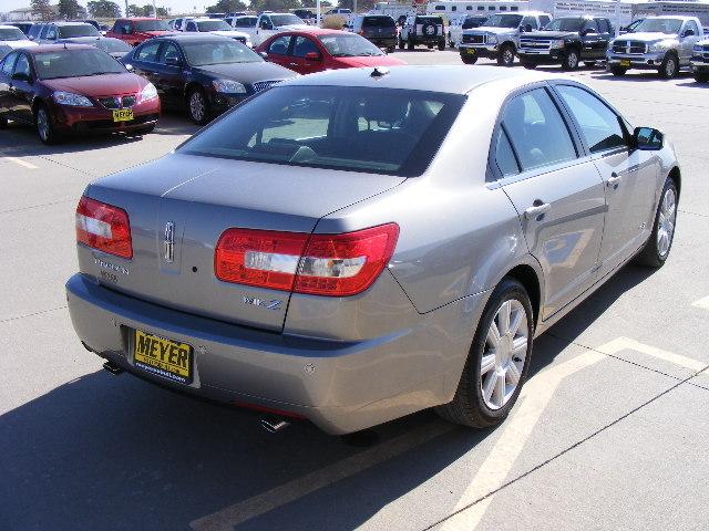 Lincoln MKZ 2009 photo 4