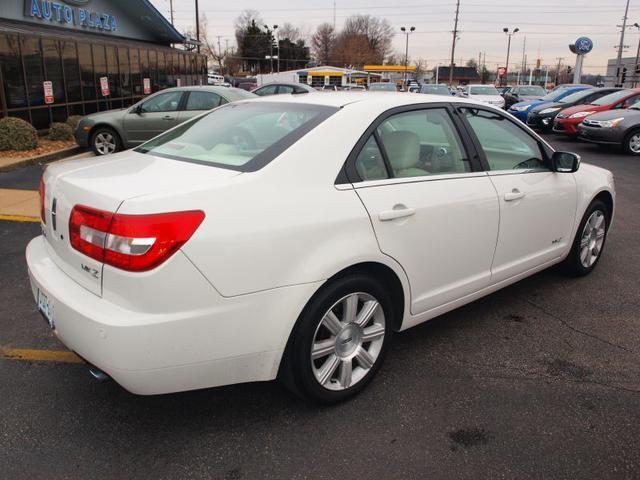 Lincoln MKZ 2009 photo 2