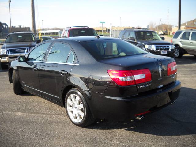 Lincoln MKZ Base Sedan