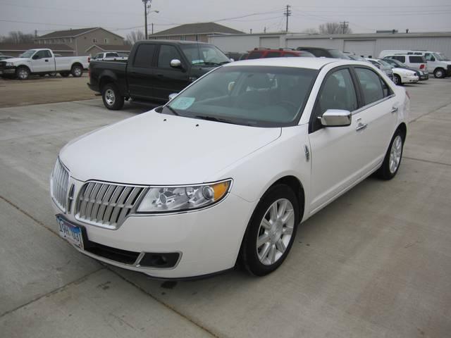 Lincoln MKZ 2010 photo 1