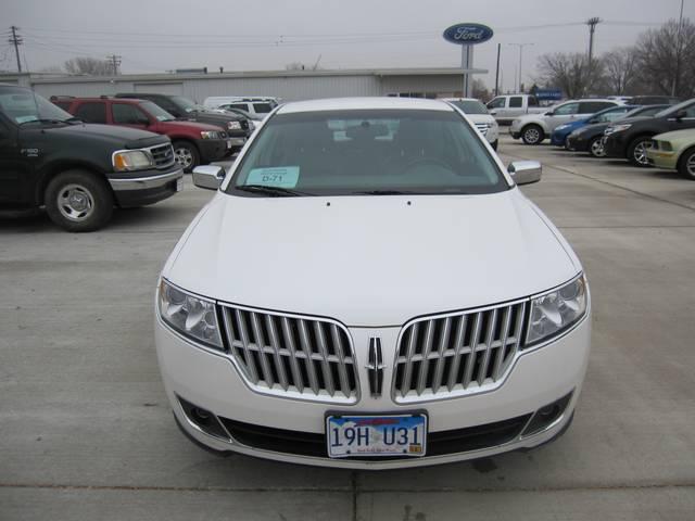 Lincoln MKZ 2010 photo 4