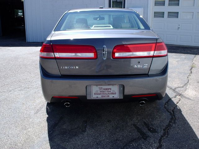 Lincoln MKZ 2010 photo 2