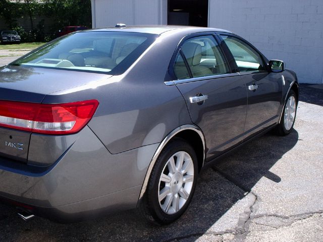 Lincoln MKZ 2010 photo 3