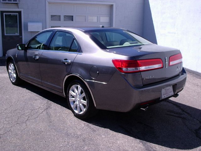 Lincoln MKZ 2010 photo 4