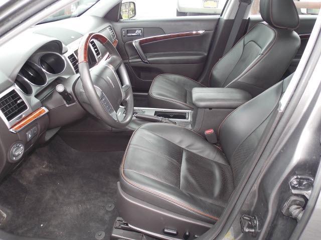 Lincoln MKZ 2010 photo 1