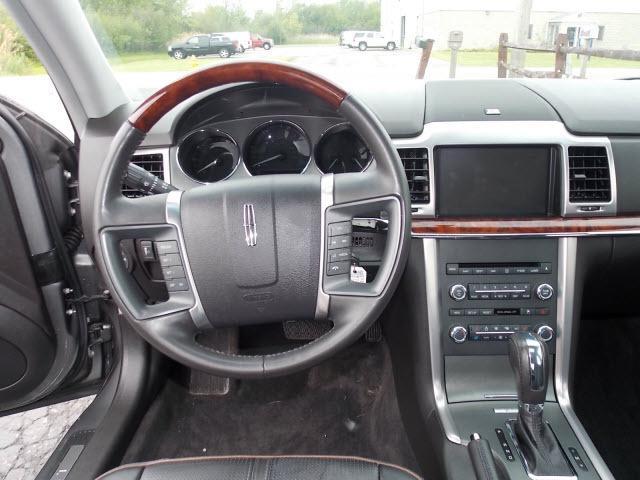 Lincoln MKZ 2010 photo 3