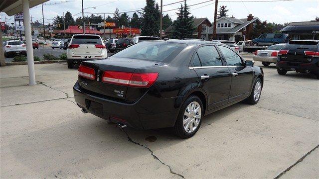 Lincoln MKZ 2010 photo 2