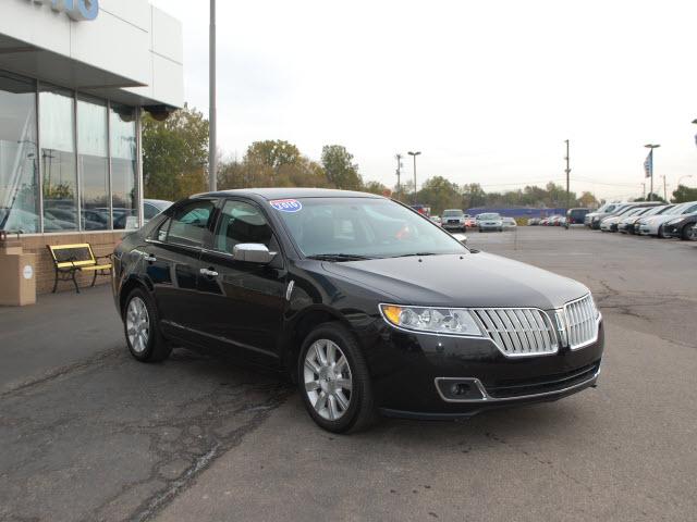 Lincoln MKZ 2010 photo 1