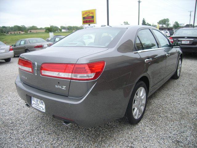 Lincoln MKZ 2010 photo 11