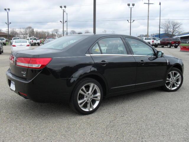 Lincoln MKZ 2010 photo 2