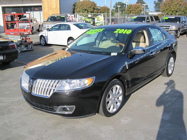 Lincoln MKZ 2010 photo 3