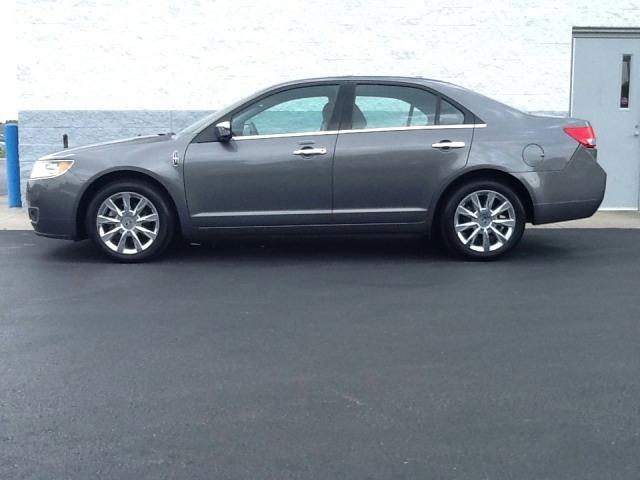 Lincoln MKZ 2011 photo 3