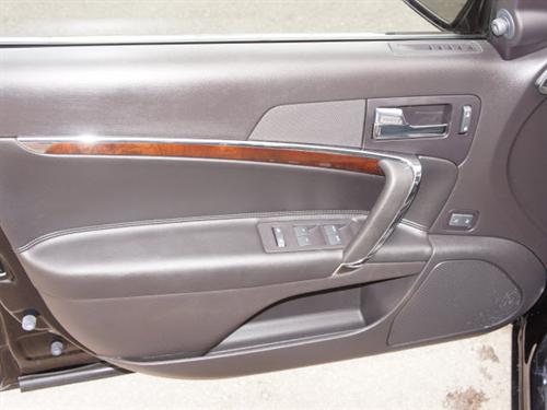 Lincoln MKZ 2011 photo 2