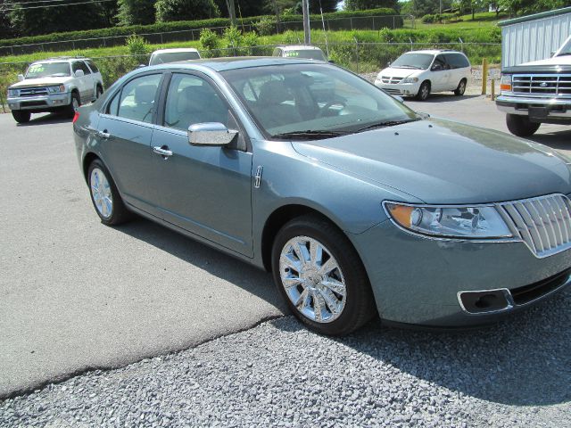 Lincoln MKZ 2011 photo 2