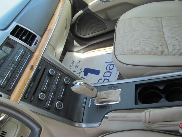 Lincoln MKZ 2011 photo 5