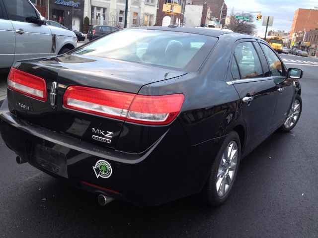 Lincoln MKZ 2011 photo 3