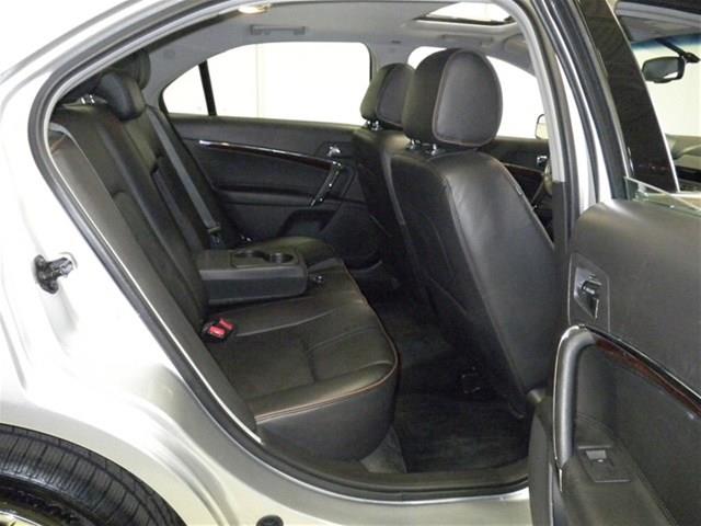 Lincoln MKZ 2011 photo 1