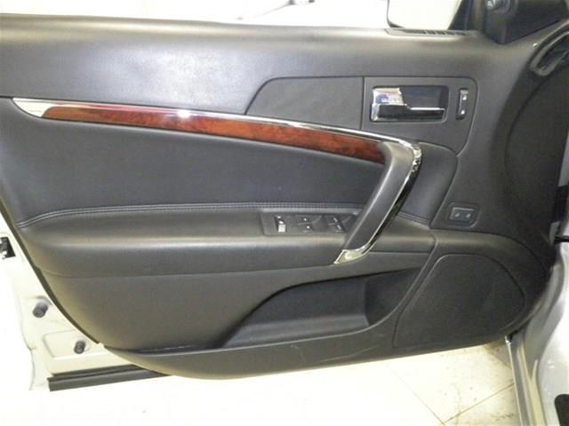 Lincoln MKZ 2011 photo 4