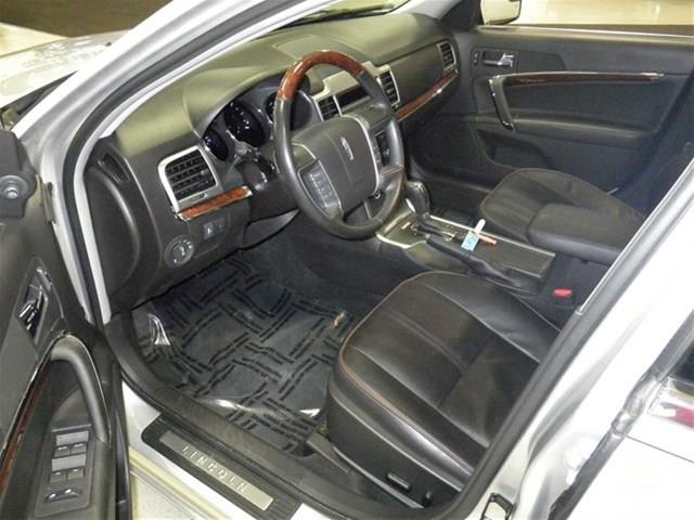 Lincoln MKZ 2011 photo 6