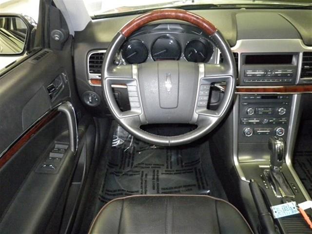 Lincoln MKZ 2011 photo 9