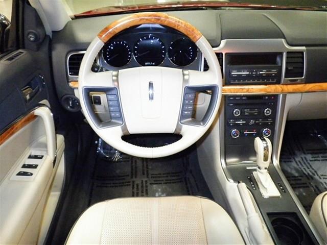 Lincoln MKZ 2011 photo 42