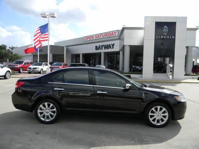 Lincoln MKZ 2011 photo 2