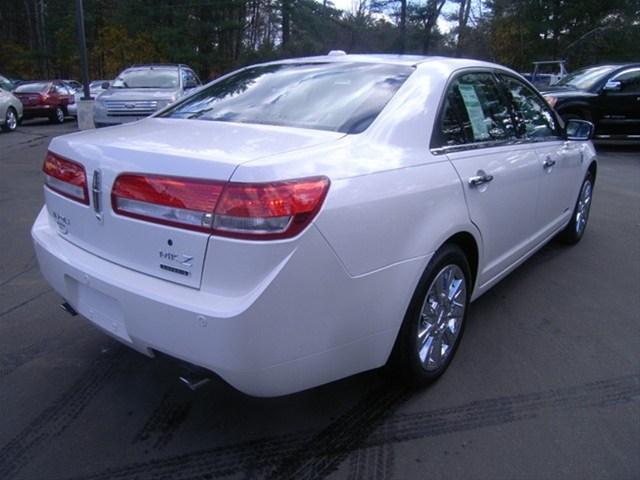 Lincoln MKZ 2011 photo 4