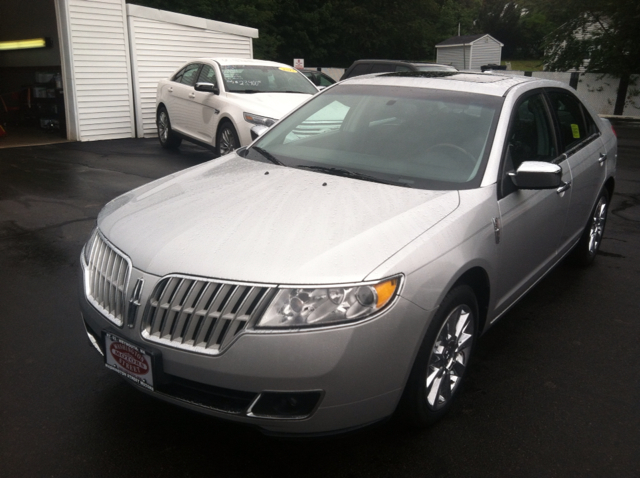 Lincoln MKZ 2011 photo 3