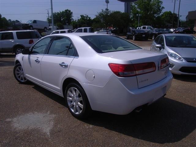 Lincoln MKZ 2011 photo 6