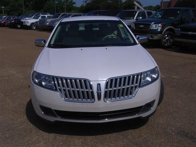 Lincoln MKZ 2011 photo 8