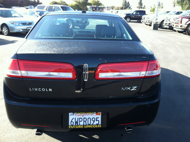 Lincoln MKZ 2012 photo 3