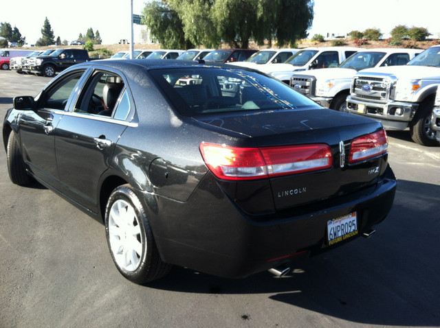 Lincoln MKZ 2012 photo 4