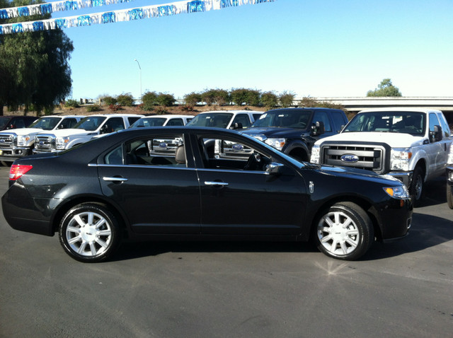 Lincoln MKZ 2012 photo 5