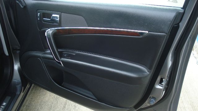 Lincoln MKZ 2012 photo 4