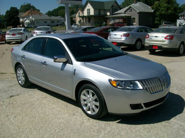 Lincoln MKZ 2012 photo 1