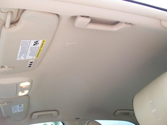 Lincoln MKZ 2012 photo 38