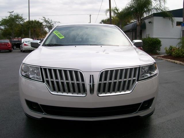 Lincoln MKZ 2012 photo 45