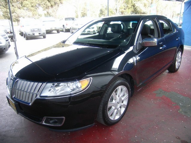 Lincoln MKZ Base Unspecified