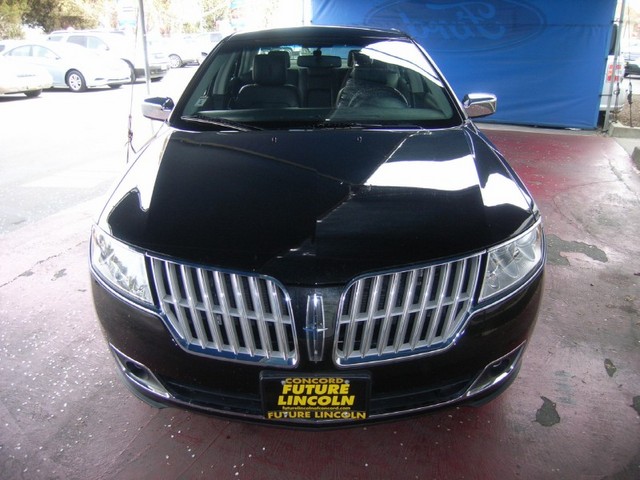 Lincoln MKZ 2012 photo 1