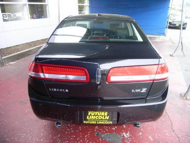 Lincoln MKZ 2012 photo 2