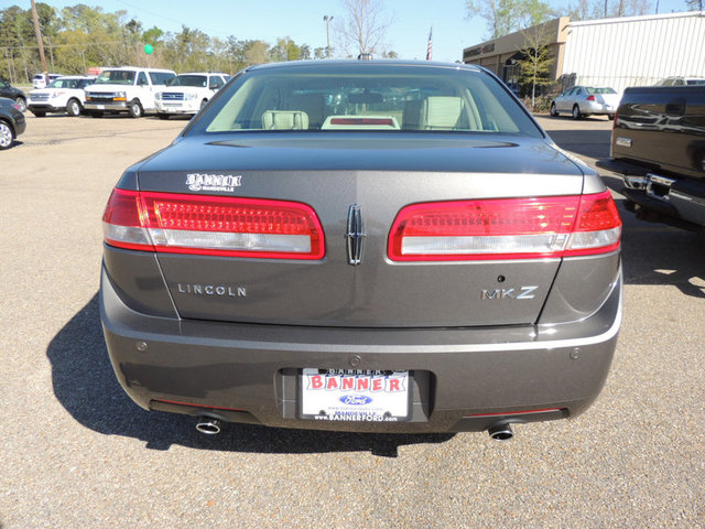 Lincoln MKZ 2012 photo 5