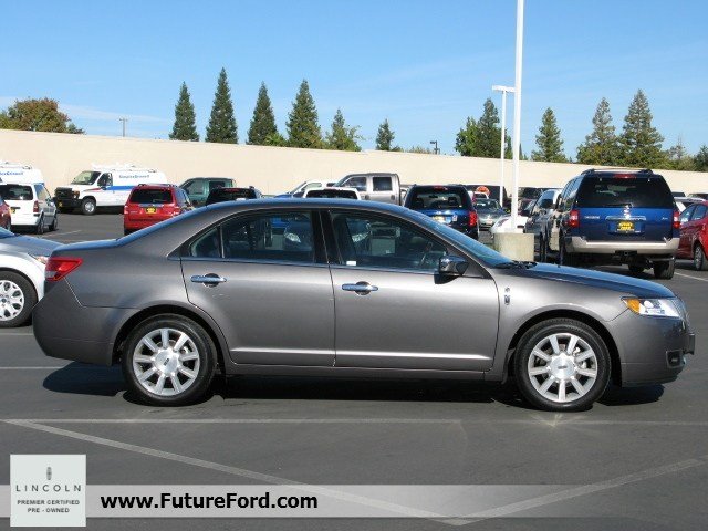 Lincoln MKZ 2012 photo 1