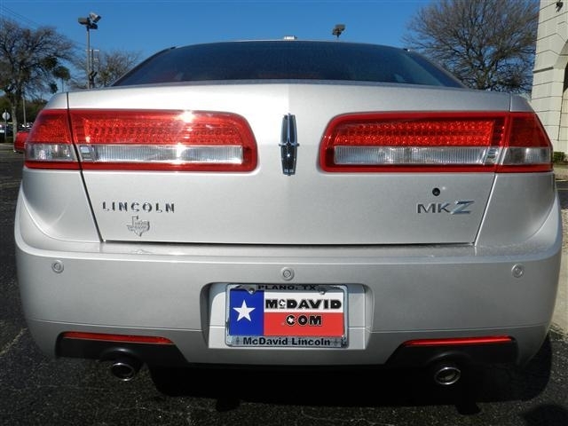 Lincoln MKZ 2012 photo 3