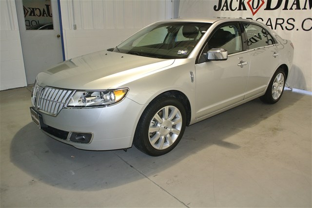 Lincoln MKZ 2012 photo 1