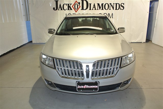 Lincoln MKZ 2012 photo 2