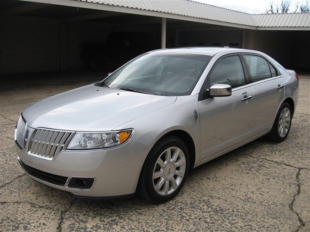 Lincoln MKZ 2012 photo 4