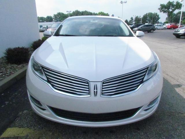 Lincoln MKZ 2013 photo 3