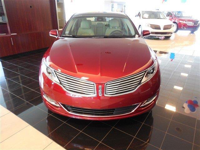 Lincoln MKZ 2013 photo 2