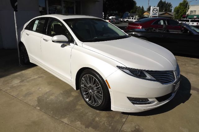 Lincoln MKZ 2013 photo 4