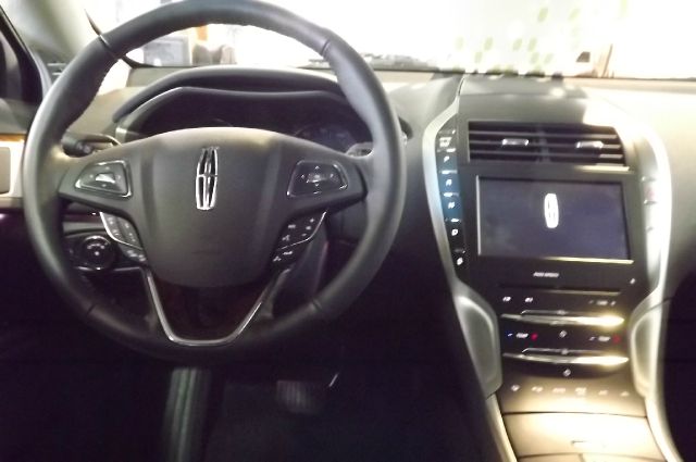 Lincoln MKZ 2013 photo 4